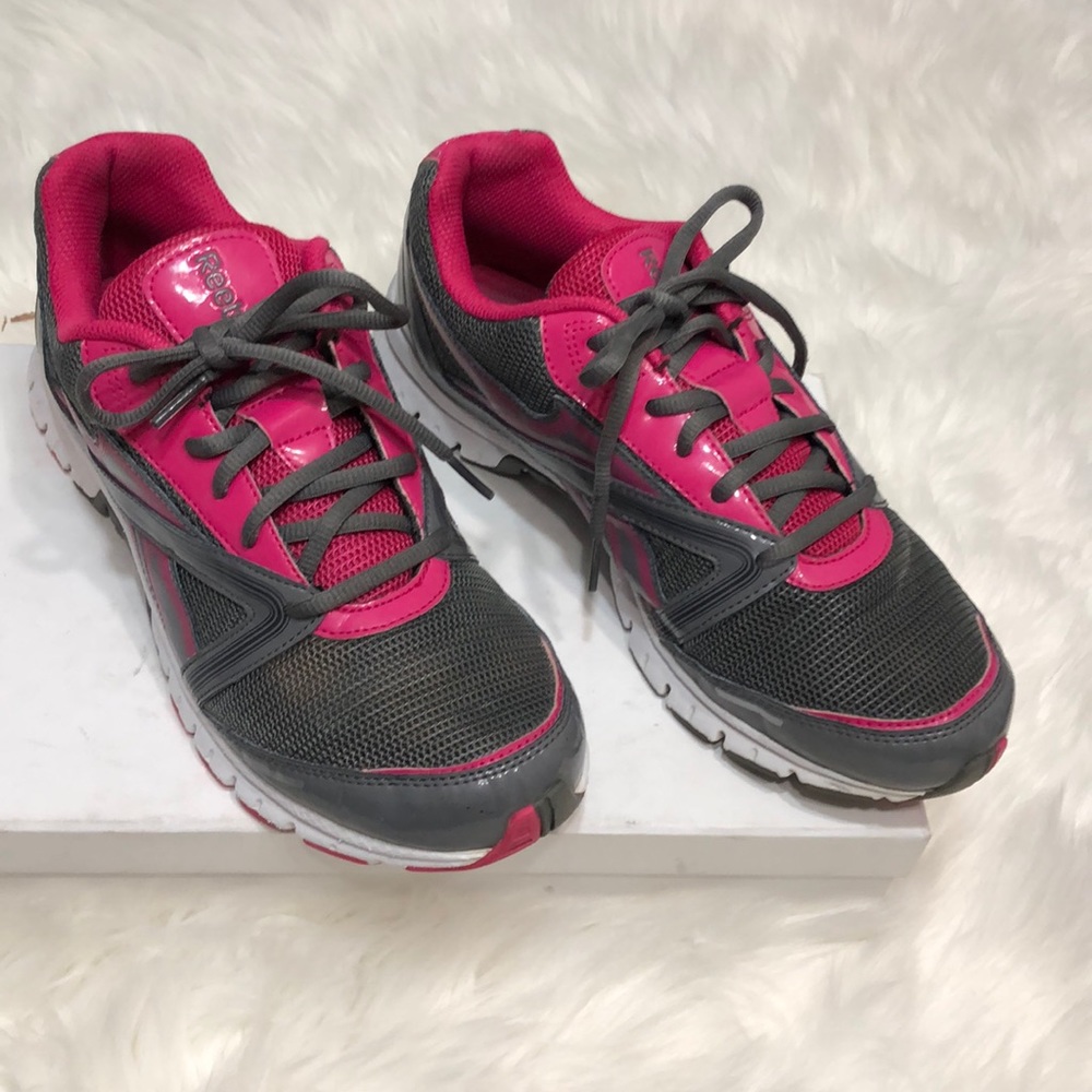 Reebok gray and pink sneakers size 8.5 - Picture 2 of 8